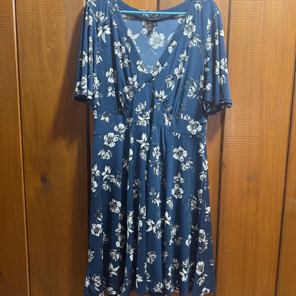 Torrid Floral Dress Size 1